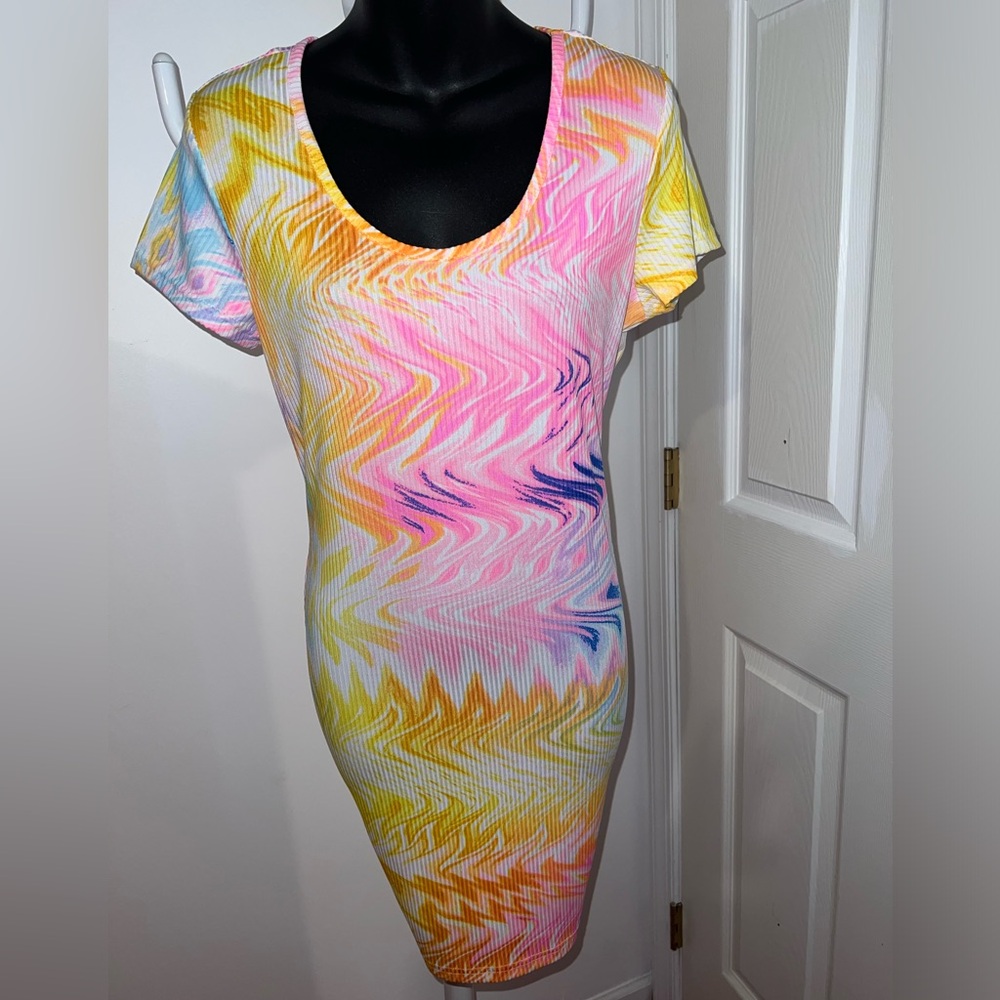 Full circle trends multi color pretty dress brand new